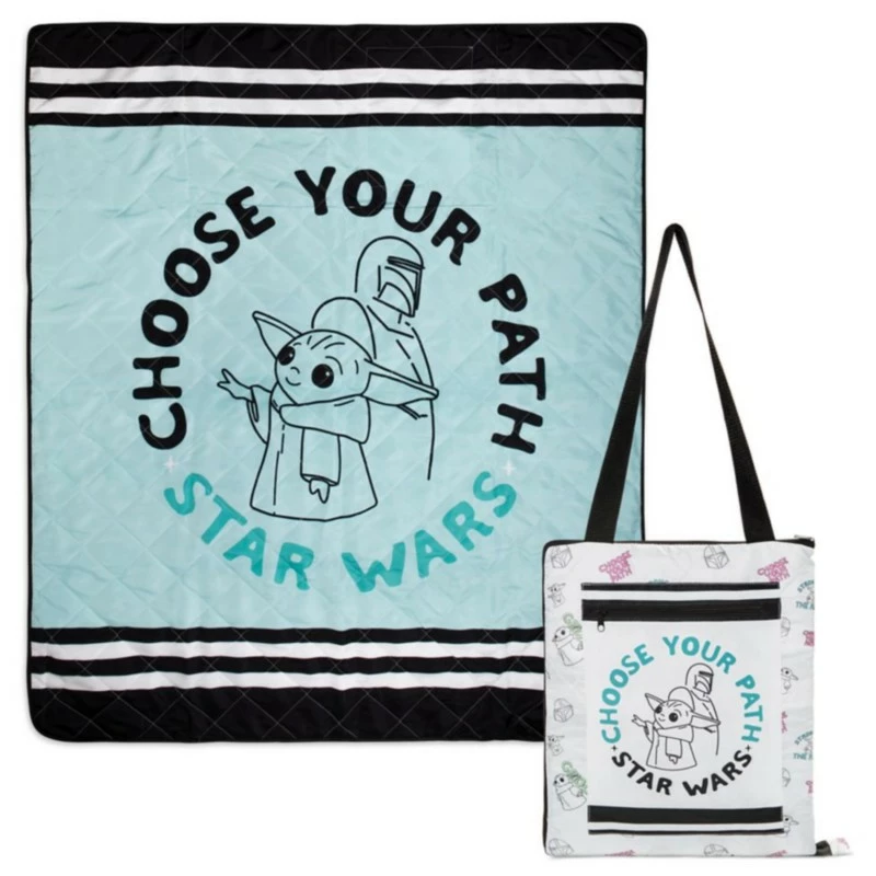 Star Wars: The Mandalorian Picnic Blanket Tote 1 Star Wars: The Mandalorian Picnic Blanket Tote