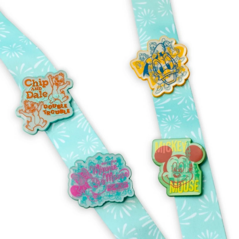 Mickey Mouse And Friends Pin Starter Set 2 Mickey Mouse And Friends Pin Starter Set - Image 2